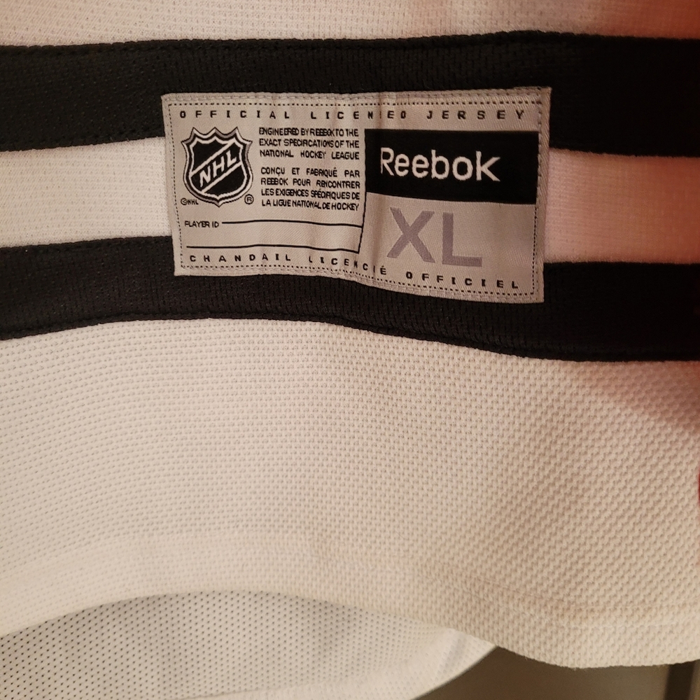 Chicago Black hawks jersey and Stanley cup hat. - Picture 2 of 14